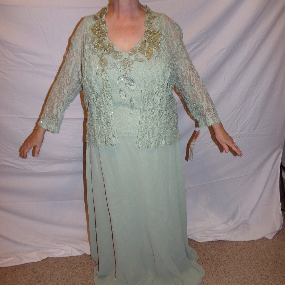 Karen Miller size 18 2 PC Sage dress